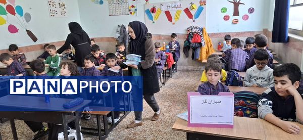 آموزش مصرف درست گاز همزمان با سرد شدن هوا در دبستان ملاصدرا در شهرستان قدس