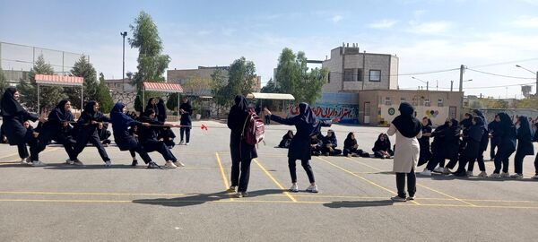 مسابقات درون مدرسه ای در دبیرستان فرهنگ