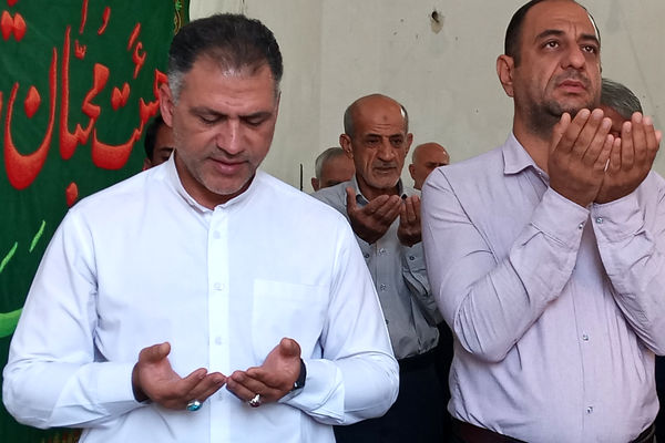برگزاری نماز عید قربان در زرقان 