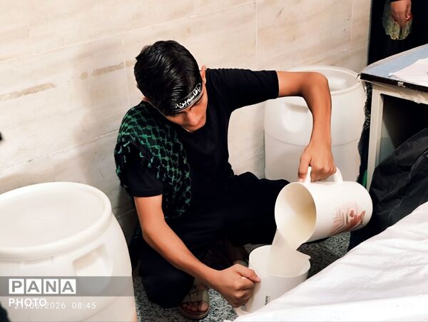 حضور پرشور دانش‌آموزان در چهاردهمین «احلی من‌العسل» بندرعباس