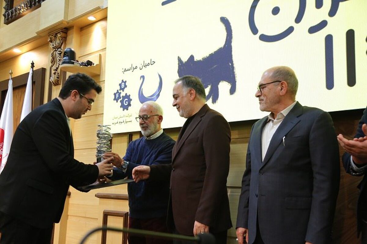 دولت حذف پیمان سپاری ارزی در صادرات به کشورهای همسایه را بررسی کند