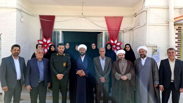زنگ مهر در فراشبند به صدا در آمد