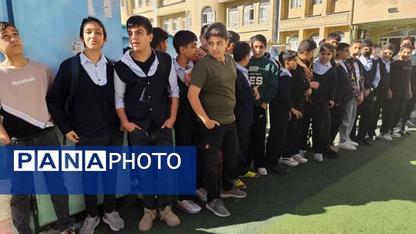 تشییع پیکر شهید گمنام در دبیرستان پویا یاسوج