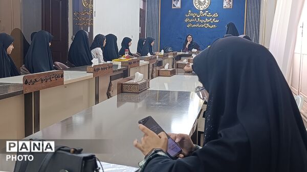 دوره فن بیان و اجرا در سازمان دانش آموزی خراسان جنوبی