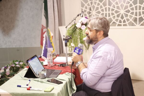 کارگاه خبرنویسی با مدیرعامل خبرگزاری پانا در مشهد