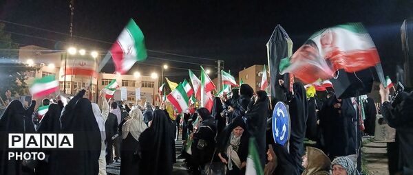 هشتاد و پنجمین شب از حضور پر رنگ مردم مهستان در میدان 