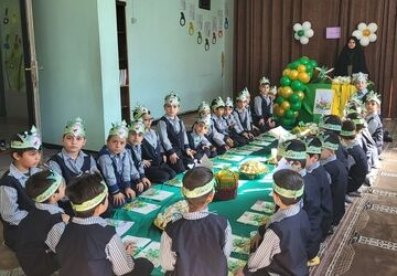 جشن قرآن در دبستان پسرانه ثارالله ناحیه دو شهرری 