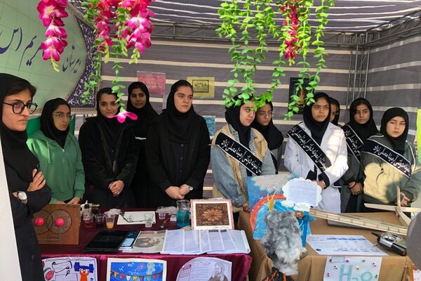 آیین نواختن زنگ پژوهش در ناحیه دو شهرری 