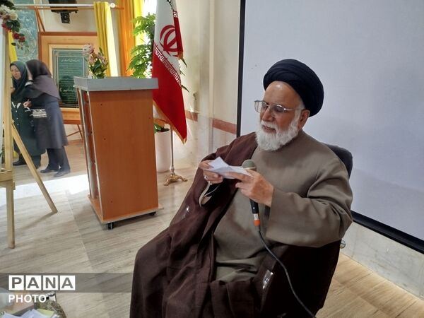 جلسه گفتمان دینی در دبیرستان نمونه وکیلی ۱۰