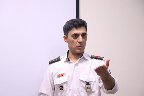 بازدید خبرنگاران پانا ناحیه یک و دو یزد از مرکز شماره ۹ آتشنشانی یزد