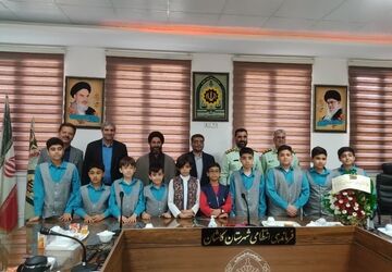 تقدیر از فرماندهی انتظامی کاشان توسط دانش‌آموزان