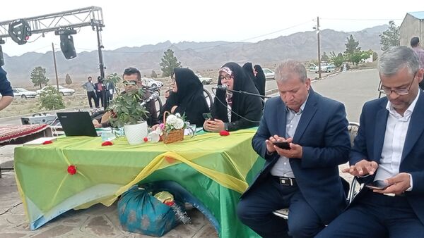 همایش بزرگ گرامیداشت مقام معلم در خلیل‌آباد