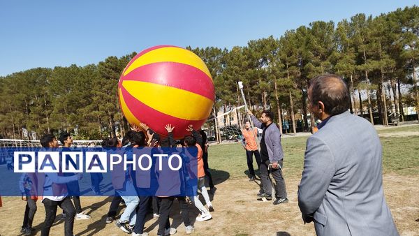 بازدید مدیرکل مدیر بحران استانداری اصفهان از اردوهای طرح تمشک استان اصفهان