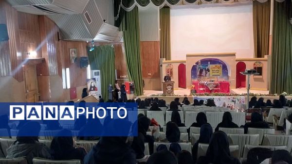 مراسم جشن نیمه شعبان توسط هنرجویان هنرستان فاطمه الزهرا (س)