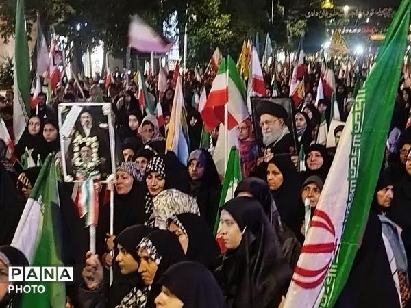 مردم در کنار هم، شب های همیشگی را رقم می زنند
