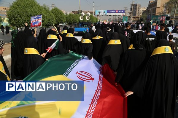 دانش آموزان اهوازی انزجار از استکبار جهانی را در قاب دوربین پانا ثبت کردند