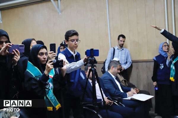نقش‌آفرینی مناطق ۱۹گانه در افتتاحیه پایگاه‌های تابستانی دانش‌آموزان تهران