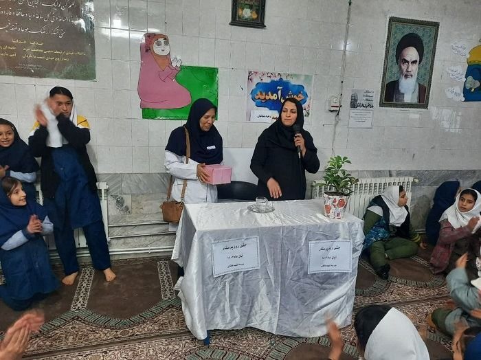 تجلیل از خانواده‌های پرستار مدرسه شهید خاقانی شیروان