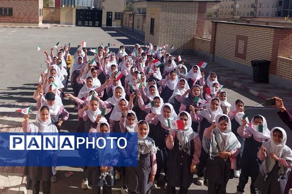 طلوع نشاط و انسجام؛ مراسم صبحگاهی تشکیلاتی در دبستان صدیقه کبری فیروزکوه 