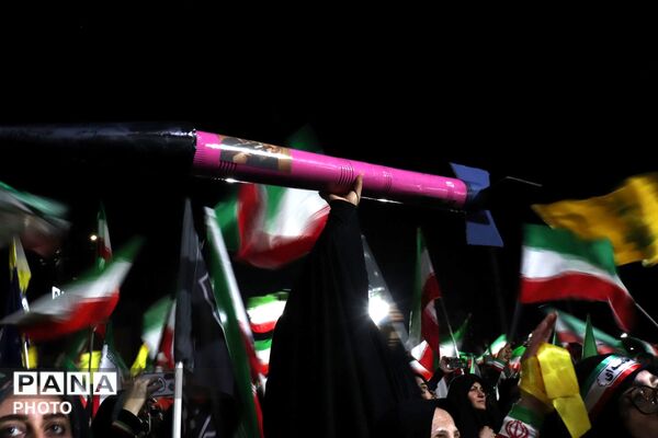 تداوم خروش مردمی تا روشن شدن وعده صادق