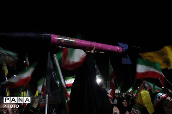 تداوم خروش مردمی تا روشن شدن وعده صادق