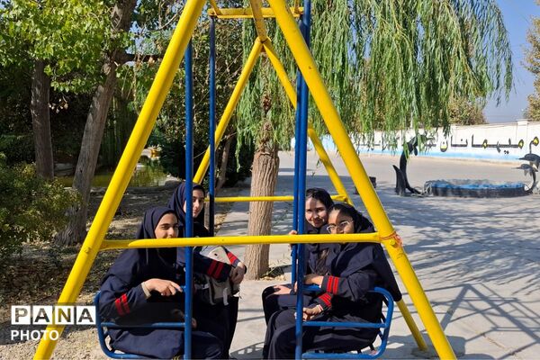  اردوی تفریحی دانش‌آموزان هیات امنایی فرزانگان در دهکده تفریحی