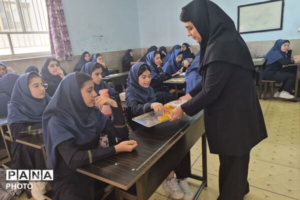 آیین بازگشایی مدارس اسلامشهر با حضور پرشور دانش‌آموزان