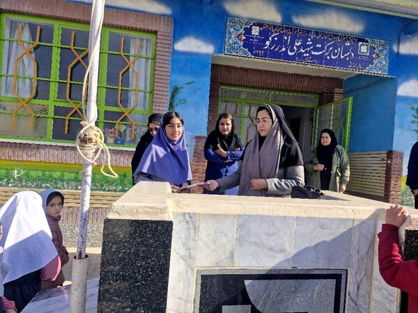 حضور کتابداران در مدارس روستاهای سملقان 
