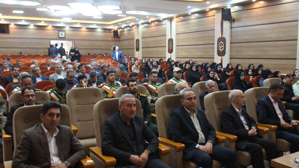 همایش بزرگداشت مقام معلم آموزش و پرورش ناحیه یک زنجان