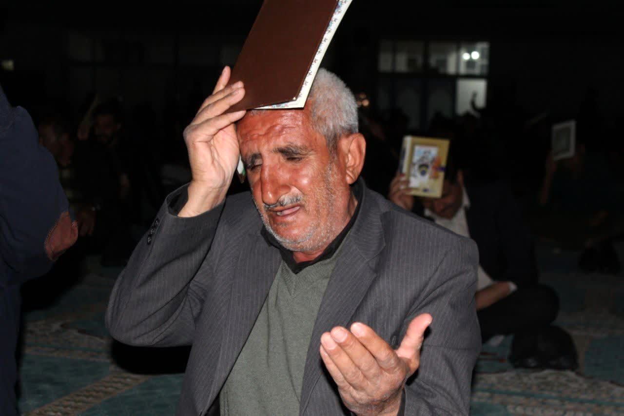 مراسم شب قدر در مصلی اولی‌الامر لردگان