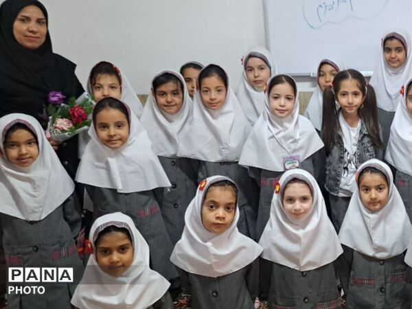 از مدرسه تا مسجد، پیوند نور و دانش آینده ای روشن برای ایران