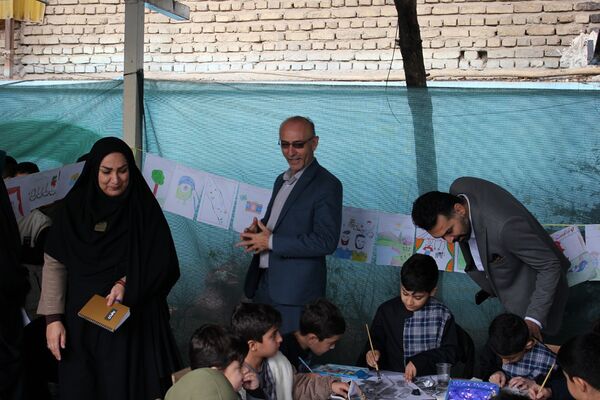  افتتاح جشنواره «امید فردا» در مدرسه شاهد ده دی ورامین