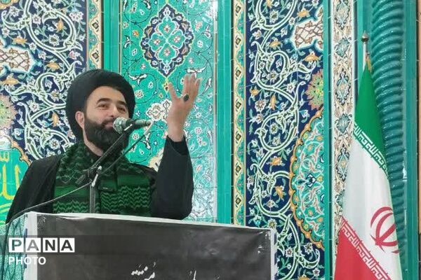 تجمع مردم فیروزکوه در خون‌خواهی امام امت در نماز جمعه