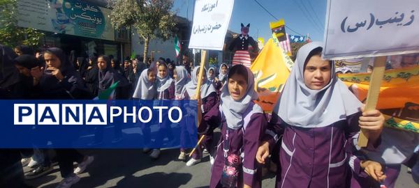 حضور پرشور دانش آموزان مدارس شهرستان خاتم در راهپیمایی ۱۳ آبان 