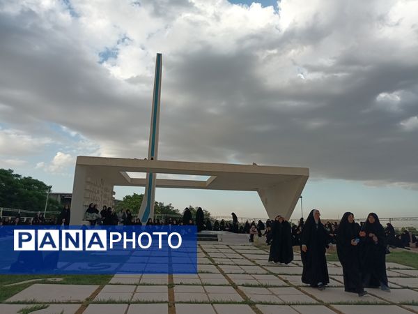 بزرگداشت شهدای خدمت در دانشگاه فردوسی مشهد