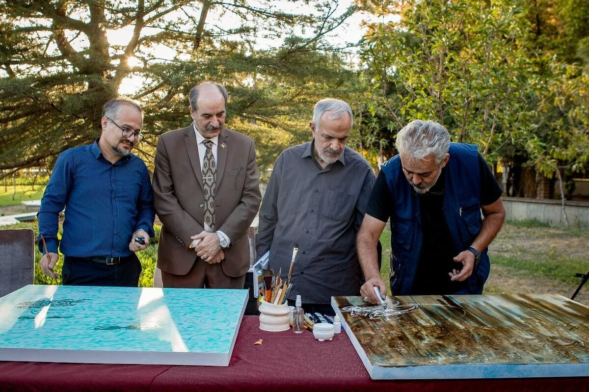 «بر خط آواز»؛ اشعار شفیعی کدکنی با آواز محمدرضا شجریان بر بوم نقاشی نقش بستند