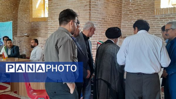 میز خدمت ادارات نیشابور در نماز جمعه 