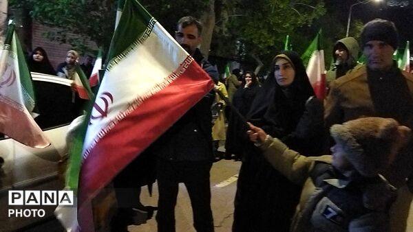 چهل روز ، چهل شب ؛ مردم نیشابور عزادار رهبر شهید و شهدای میناب هستند -۱