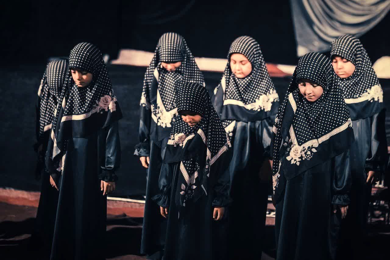 نمایش کاروان عاشقی در کرج 