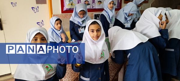  انتخابات شورای دانش‌آموزی دبستان شاهد فاطمه عرب