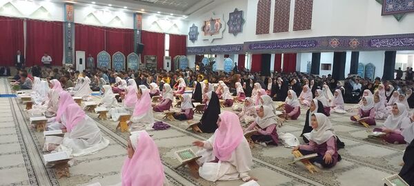 برگزاری بزرگترین محفل انس با قرآن دانش‌آموزی در حسینیه ثارالله یاسوج