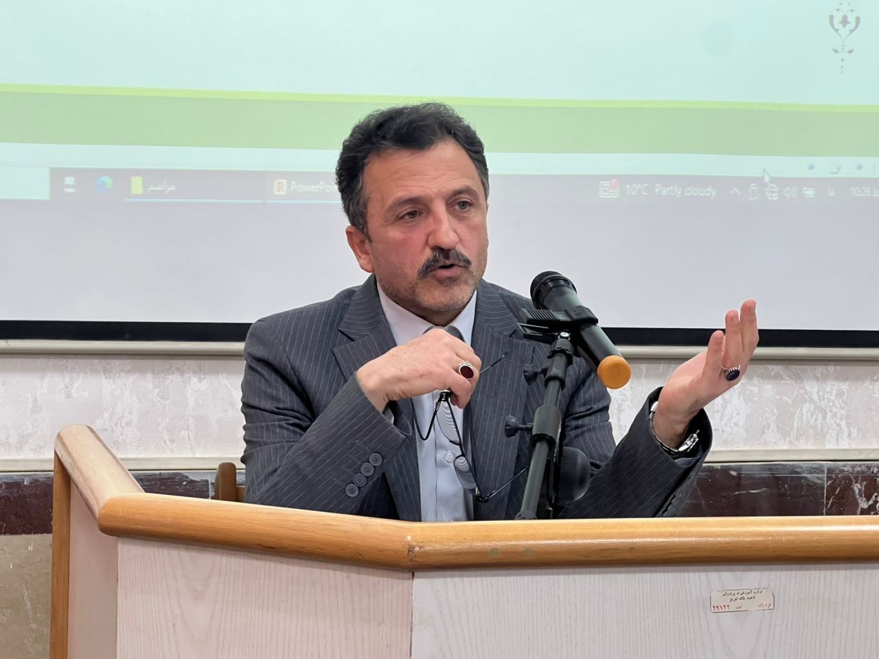 سرمایه‌گذاری در پژوهش و فناوری، مسیر تحقق عدالت و کیفیت آموزشی است