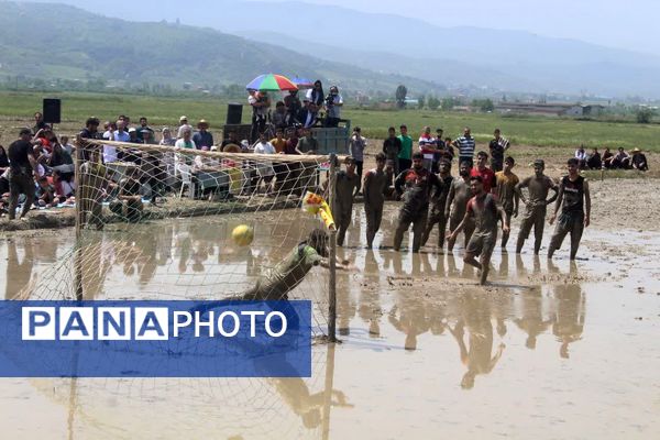 جشنواره فرهنگی و ورزشی بازی‌های شالیزاری در گلوگاه 