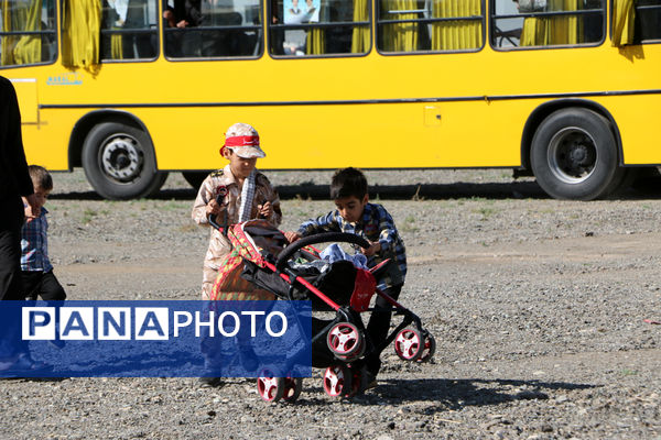 جلوه‌هایی از حضور نوجوانان در مراسم سالگرد ارتحال امام خمینی(ره)