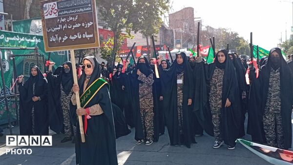 قیام بانوان لرستانی در میدان جان‌فدا حماسه‌ای از گهواره تا سنگر
