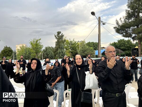 مراسم چهلمین روز شهادت مهرداد معزی در شهرک ینگی امام  ساوجبلاغ
