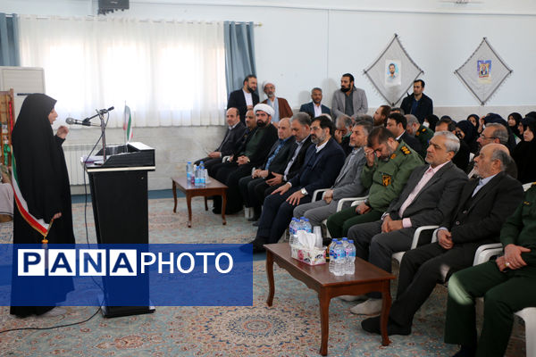 برپایی جشن «حضور تا ظهور» در دبیرستان شهیده حسنی سعدی قم