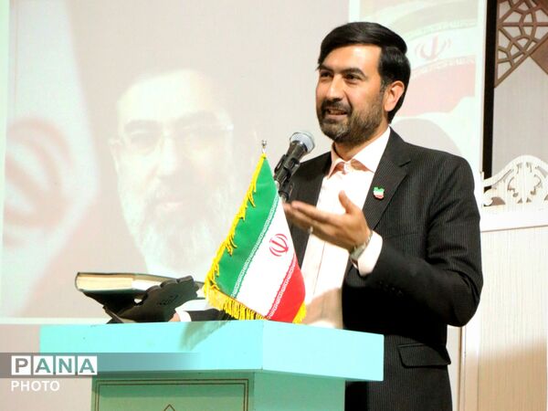 تجلیل از پژوهشگران برتر و برگزیدگان رویداد «الفتا»ی کبودراهنگ 