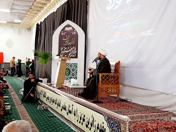 تحویل سالی متفاوت در امامزاده سید حمزه کاشمر