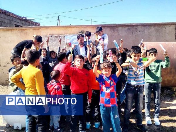 هر دانش‌آموز یک مسواک